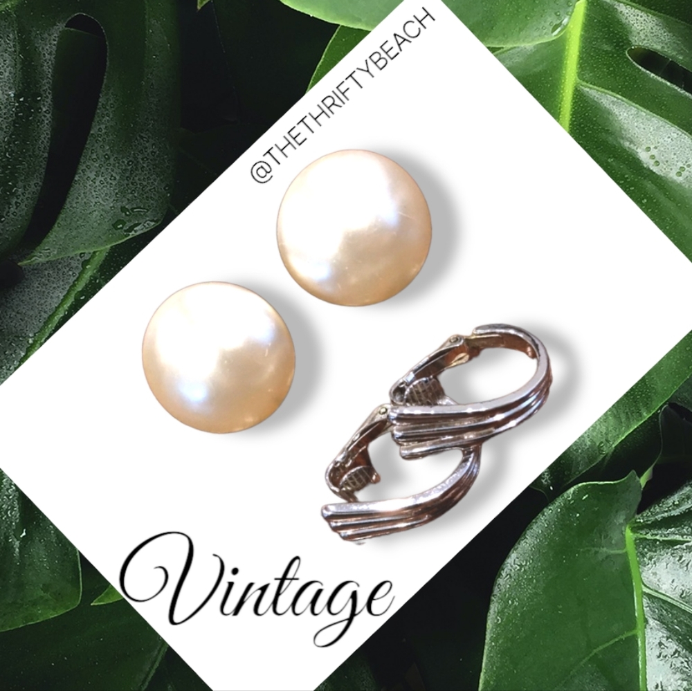 Richelieu and Avon Vintage Clip on Earrings